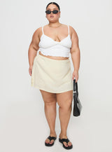 Greyer Top White Curve