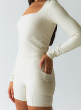Thriving Activewear Top Latte