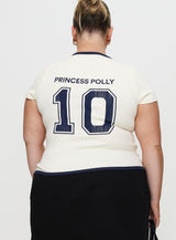 Track Record Graphic Top Cream Curve