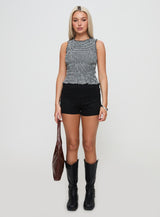 Plastic Hearts Top Black