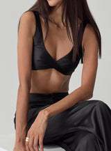 Alethea Set Black